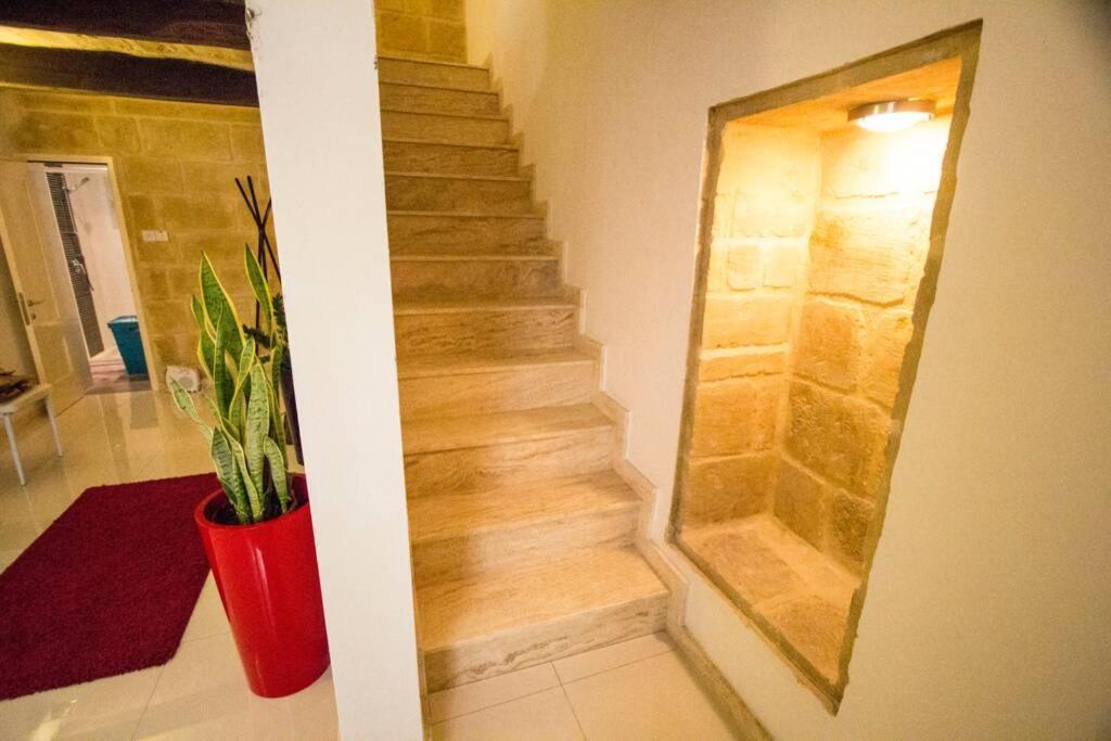 Valletta-Central Duplex Maisonette Экстерьер фото